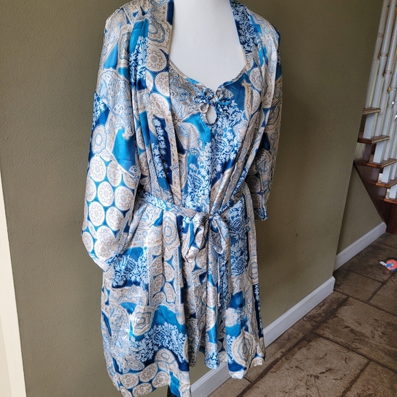 Inner Most 2 Piece Set Robe & Babydoll - Picture 4 of 7